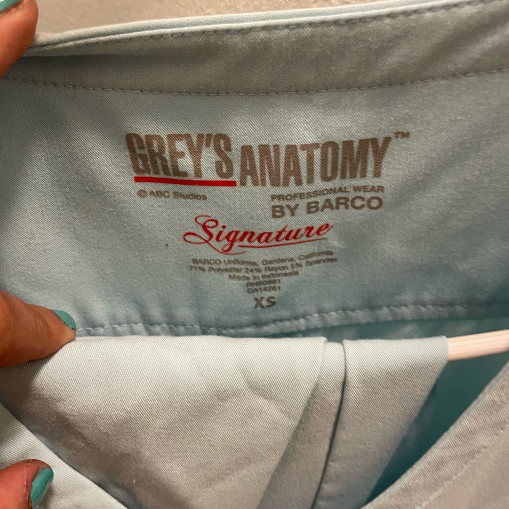 Greys Anatomy Scrub Sets - Size; XS & Smalls - Picture 6 of 10
